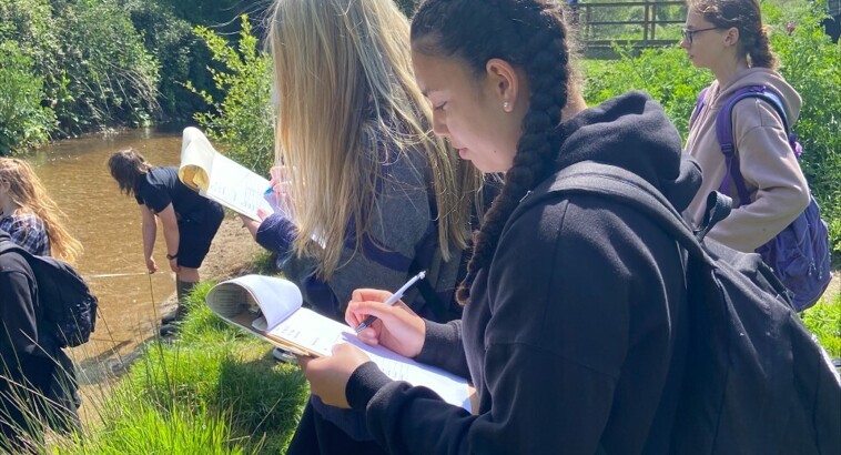 Environment Investigations...Geography students collect evidence